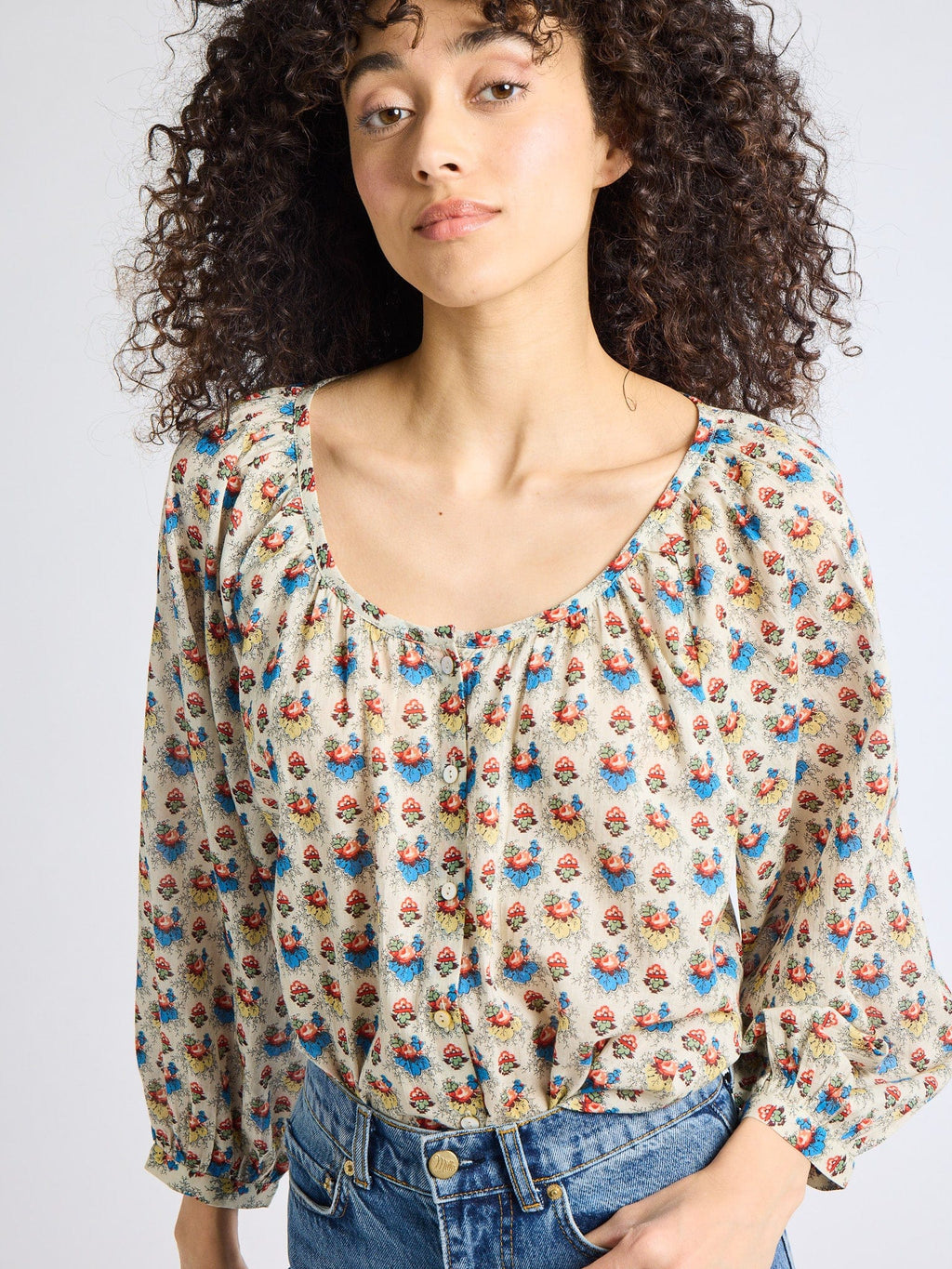 Aly Top in Cottage