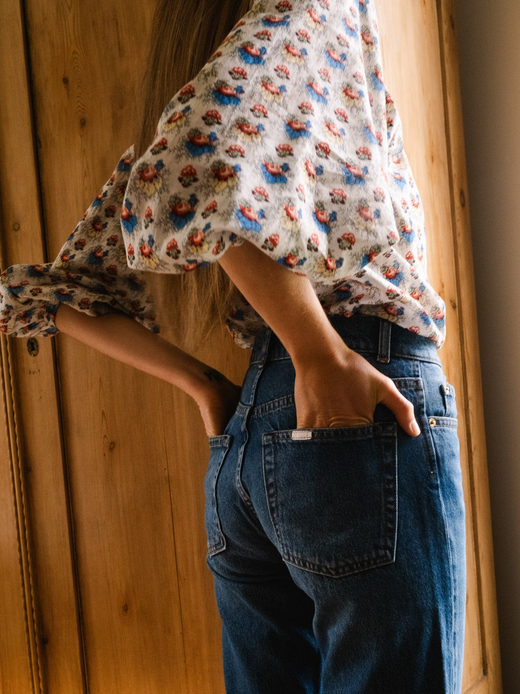 Brooke Mid Rise Slim Fit Jean in Topanga