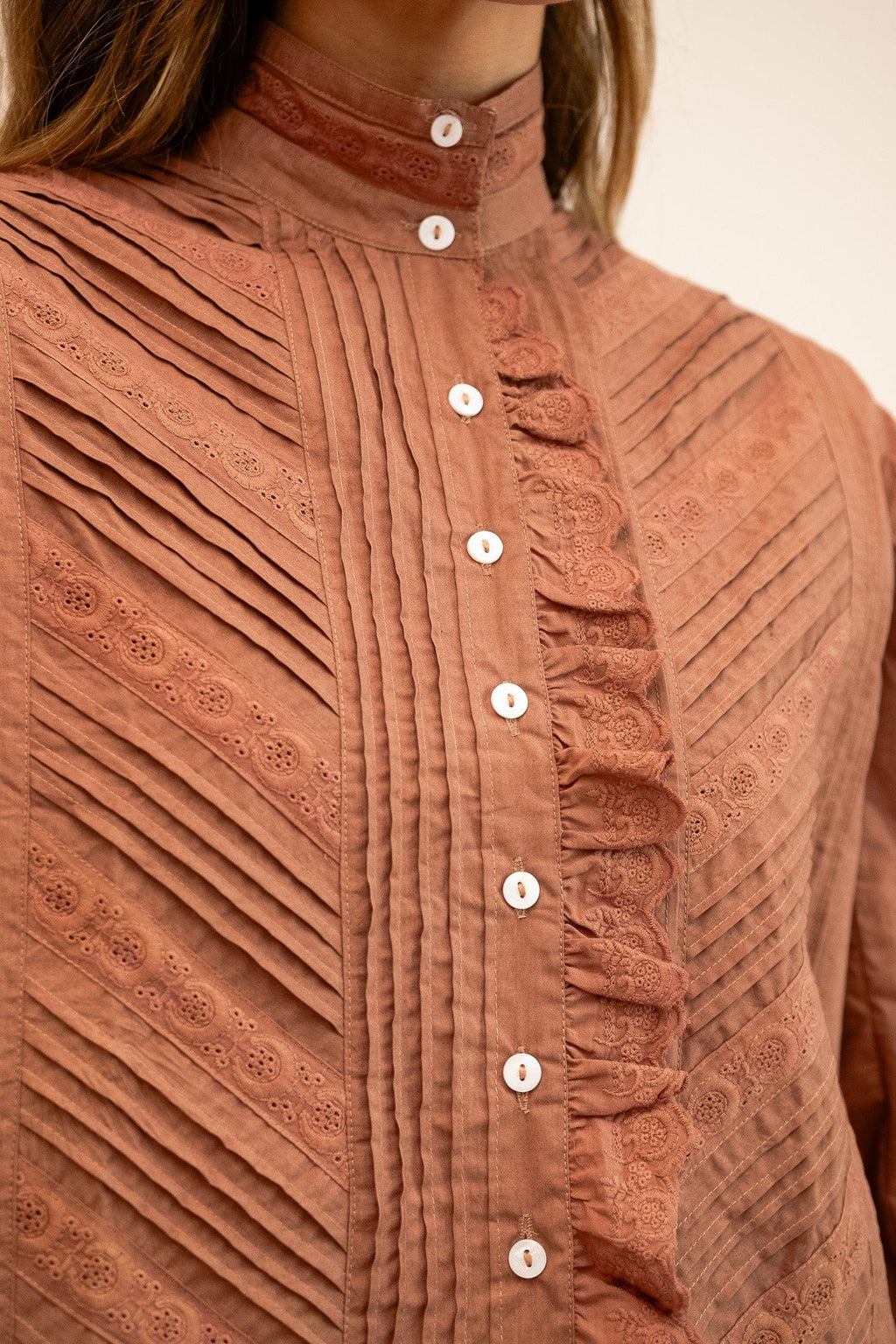 Georgina Top in Mousse