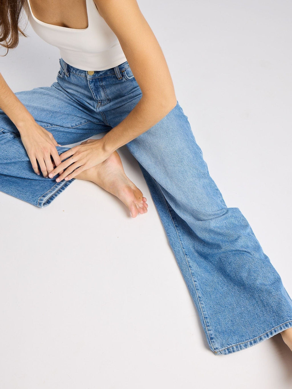 Lizzie Mid Rise Slouchy Jean in Pacific