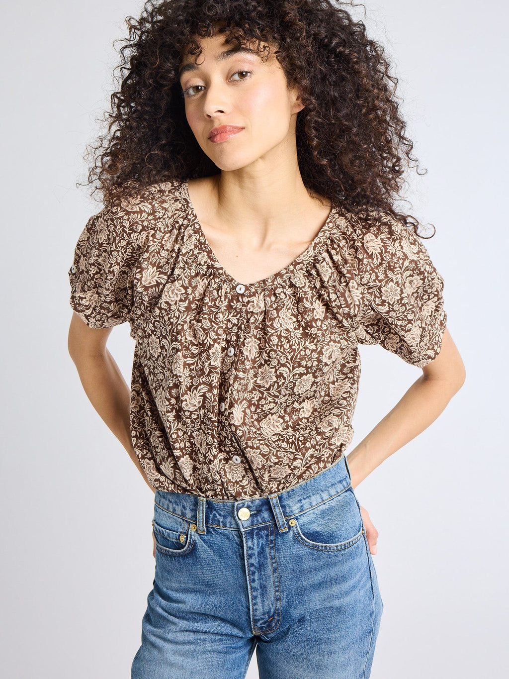 Naomi Top in Cocoa Floral