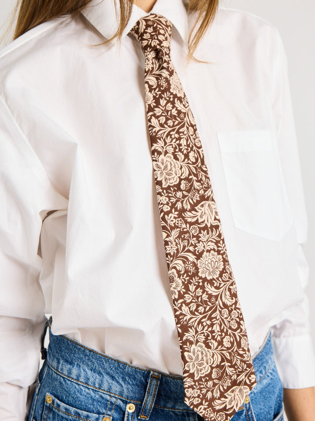 Zoe Necktie in Cocoa Floral