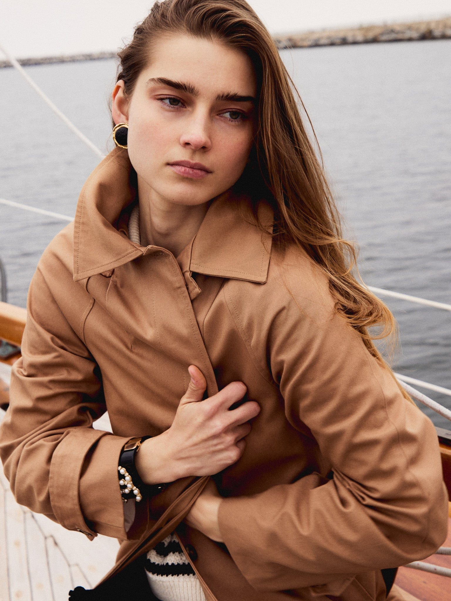 Reggie Trench in Almond
