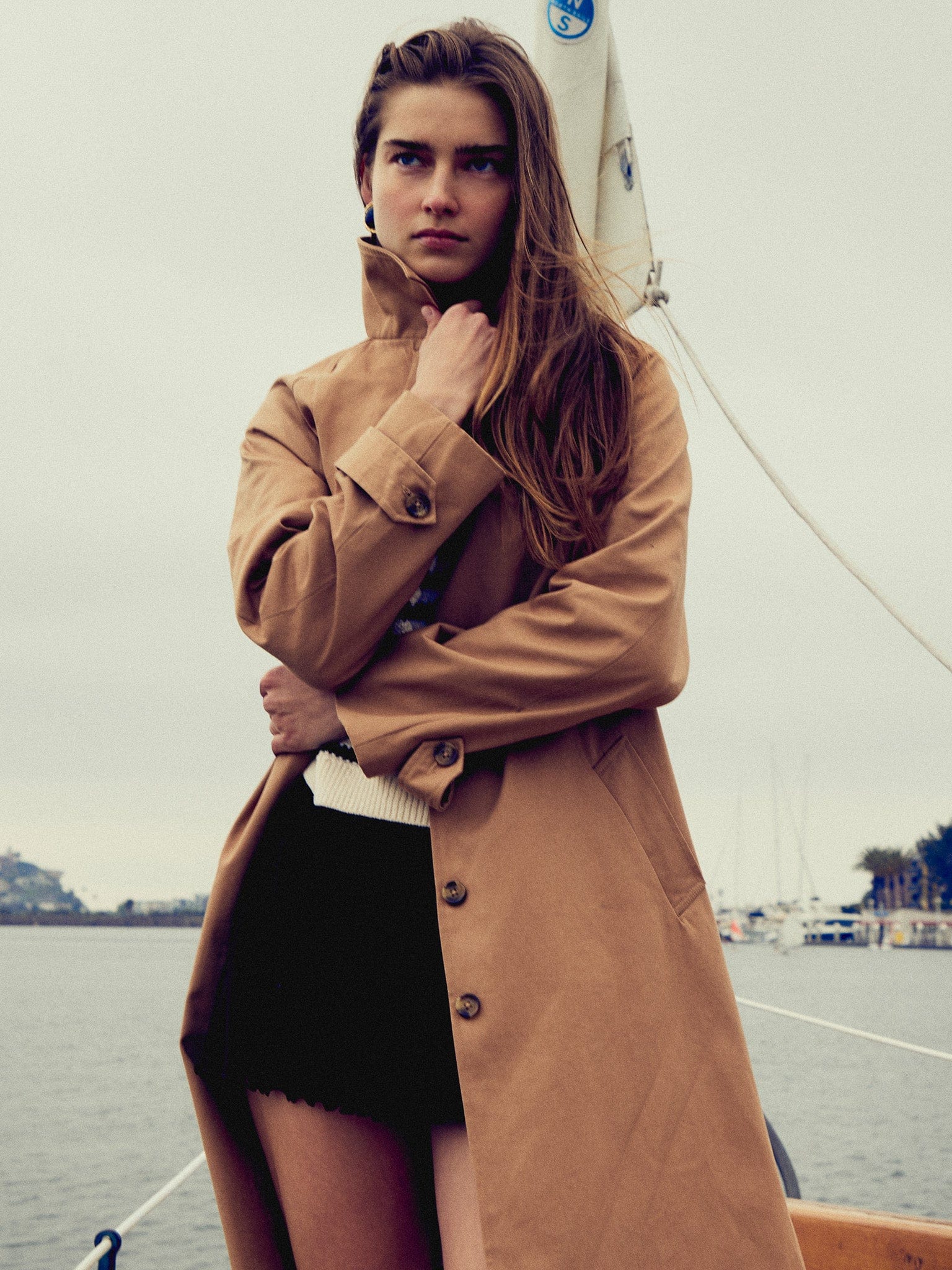 Reggie Trench in Almond