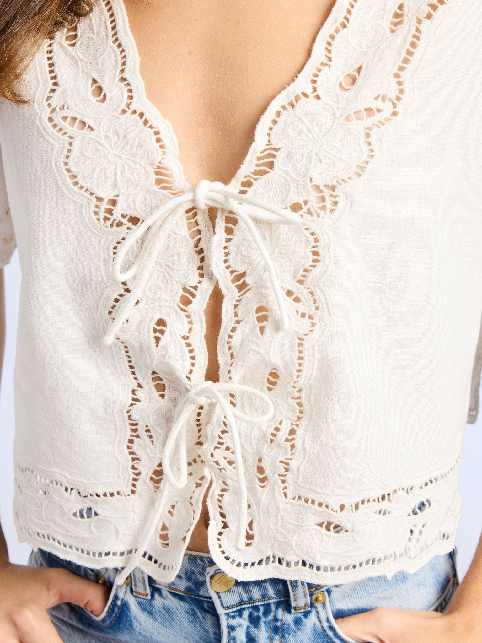 Sara Top in White Embroidered Linen
