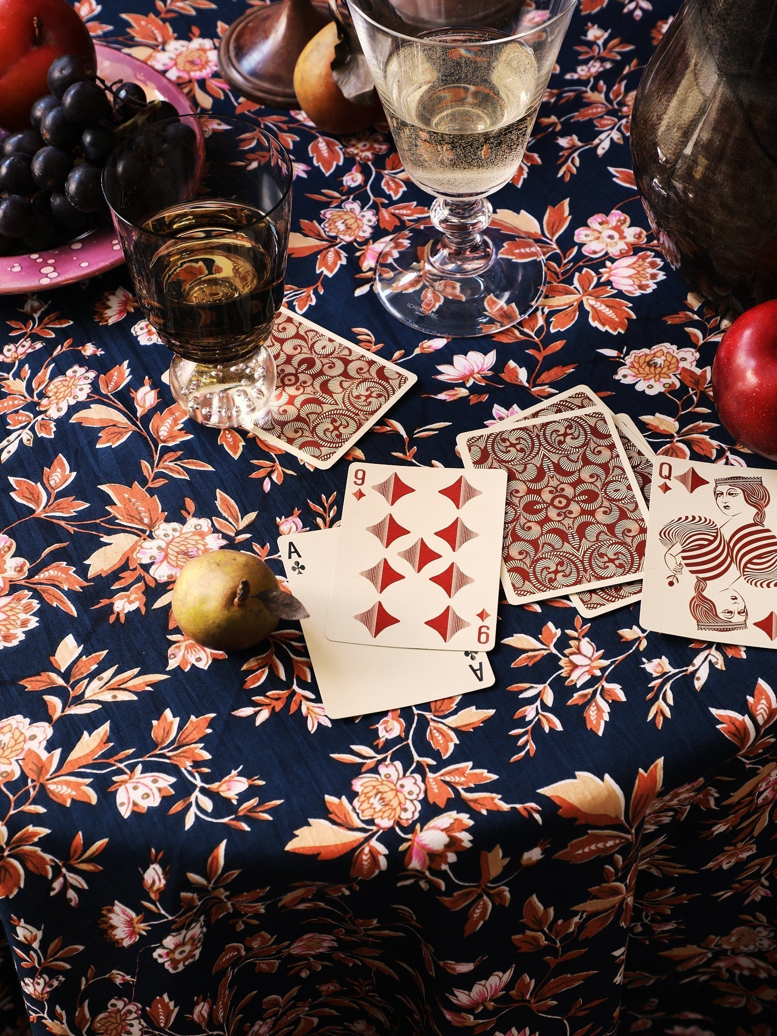 Cocktail Tablecloth in Montmartre