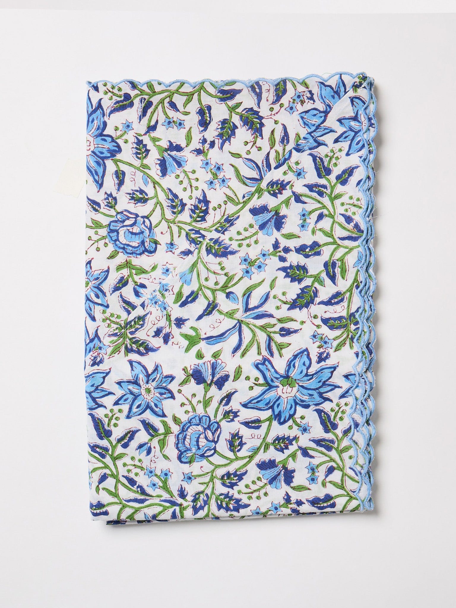 Scalloped Tablecloth, 120" x 63"