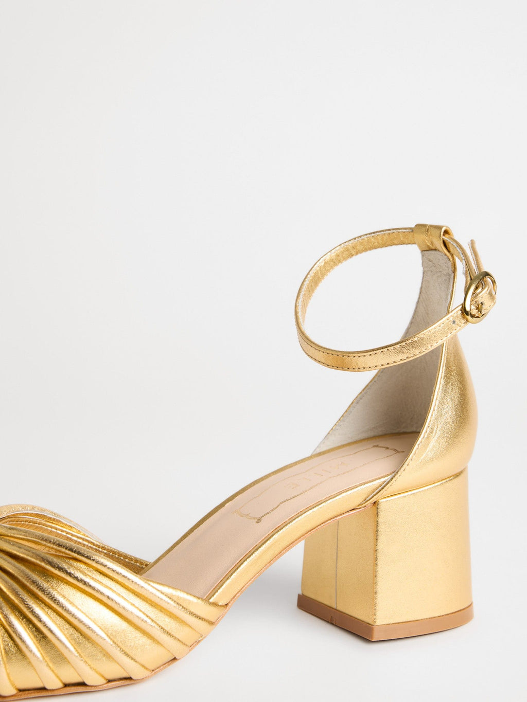 Zelda Block Heel in Gold